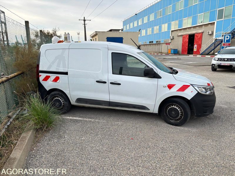 RENAULT VAN EXPRESS CONFORT 1.5 dCi S&S 95cv - 2021 / 92500 KM - Mazs furgons: foto 1 RENAULT VAN EXPRESS CONFORT 1.5 dCi S&S 95cv - 2021 / 92500 KM - Mazs furgons: foto 1