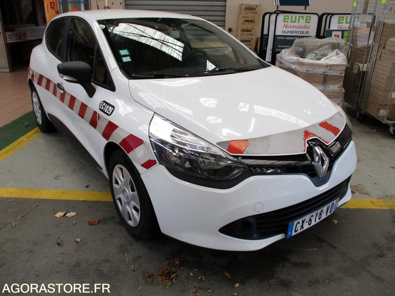 Renault Clio 4 Société - 2013 - 130726 kms - Vieglā automašīna: foto 1 Renault Clio 4 Société - 2013 - 130726 kms - Vieglā automašīna: foto 1