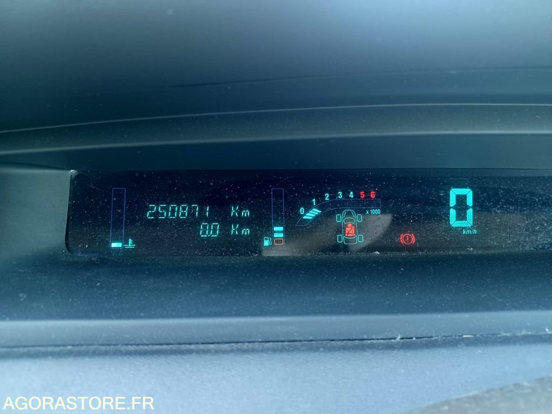 Renault Grand scénic - 2006 - 250 000 KM - Vieglā automašīna: foto 2 Renault Grand scénic - 2006 - 250 000 KM - Vieglā automašīna: foto 2
