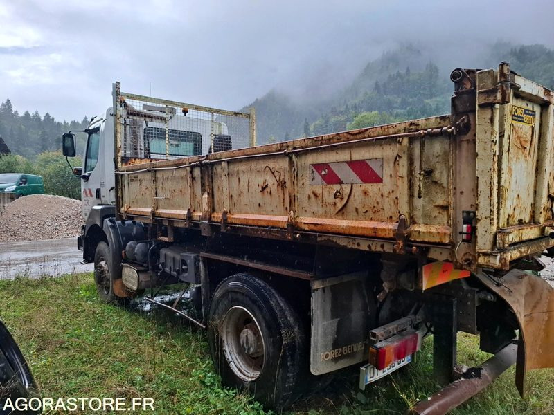 Renault KERAX 2004 - 252967 kms - Komercauto pašizgāzējs: foto 4 Renault KERAX 2004 - 252967 kms - Komercauto pašizgāzējs: foto 4