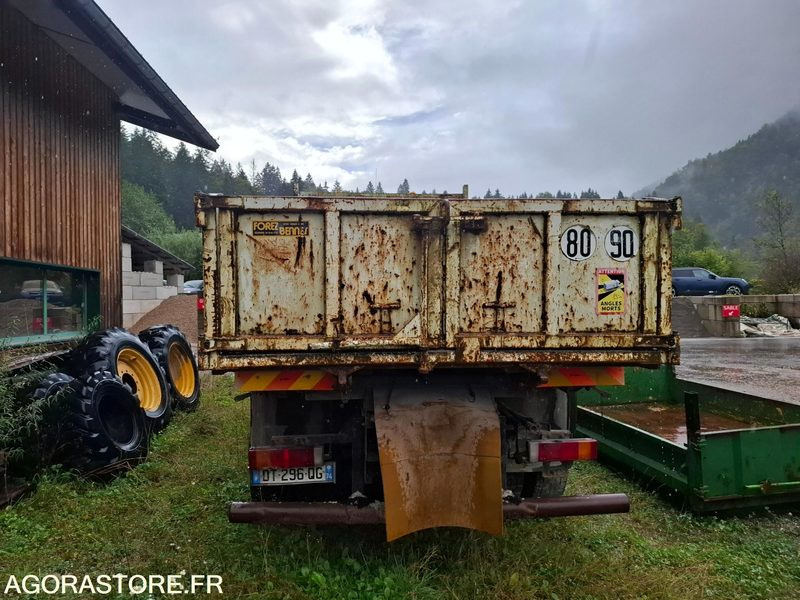 Renault KERAX 2004 - 252967 kms - Komercauto pašizgāzējs: foto 3 Renault KERAX 2004 - 252967 kms - Komercauto pašizgāzējs: foto 3