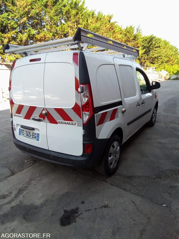 Renault Kangoo 1.5 dci 90 CV 159648 kms clim gps - Mazs furgons: foto 4 Renault Kangoo 1.5 dci 90 CV 159648 kms clim gps - Mazs furgons: foto 4