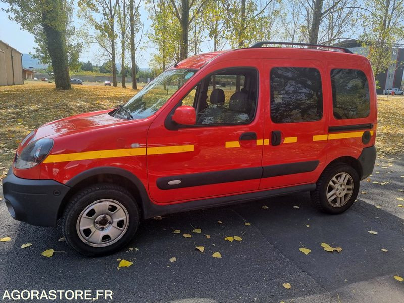 Renault Kangoo 4x4 - 9031 YE 63 - 2006 - Mazs furgons: foto 2 Renault Kangoo 4x4 - 9031 YE 63 - 2006 - Mazs furgons: foto 2