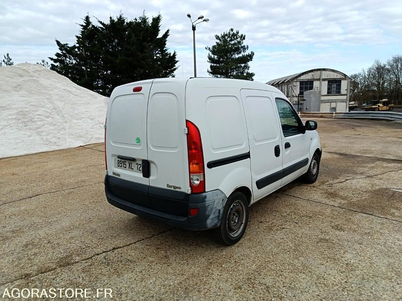 Renault Kangoo 8915XL72 - Mazs furgons: foto 4 Renault Kangoo 8915XL72 - Mazs furgons: foto 4