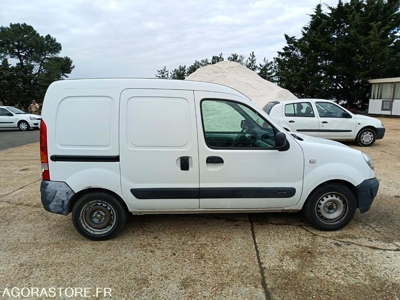 Renault Kangoo 8915XL72 - Mazs furgons: foto 3 Renault Kangoo 8915XL72 - Mazs furgons: foto 3