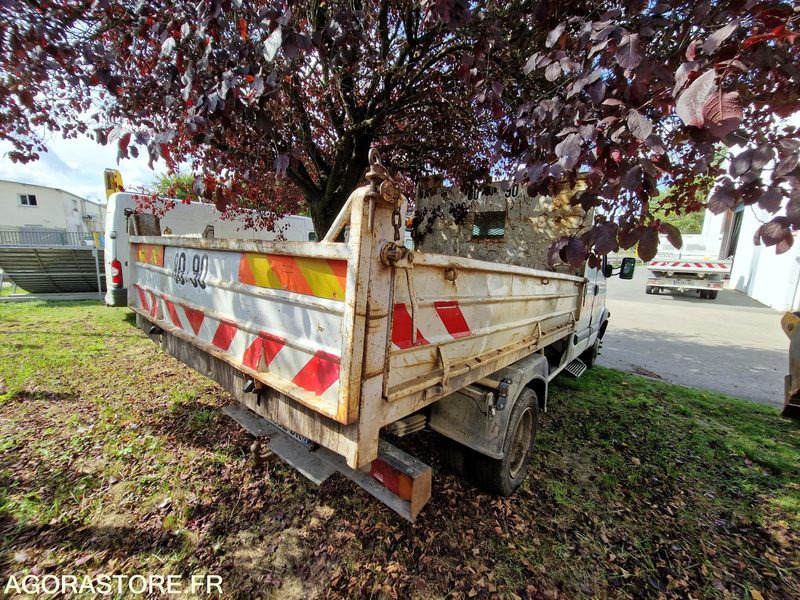 Renault Mascott - 2000 - 74126 - EL382DR - Komercauto pašizgāzējs: foto 4 Renault Mascott - 2000 - 74126 - EL382DR - Komercauto pašizgāzējs: foto 4