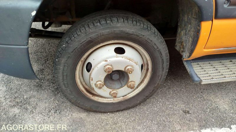 Renault Mascotte - 2003 - 191219kms - 463BDE31 - Komercauto pašizgāzējs: foto 3 Renault Mascotte - 2003 - 191219kms - 463BDE31 - Komercauto pašizgāzējs: foto 3