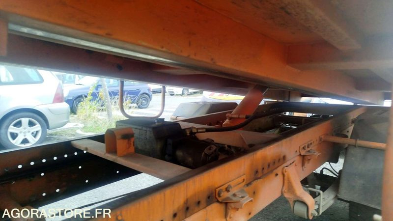 Komercauto pašizgāzējs Renault Mascotte - 2003 - 209464kms - 466BDE31: foto 8 Komercauto pašizgāzējs Renault Mascotte - 2003 - 209464kms - 466BDE31: foto 8