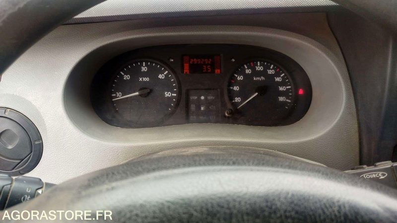 Renault - Master - 2004 - 299292km - BQ-940-TF - Kravas mikroautobuss: foto 4 Renault - Master - 2004 - 299292km - BQ-940-TF - Kravas mikroautobuss: foto 4
