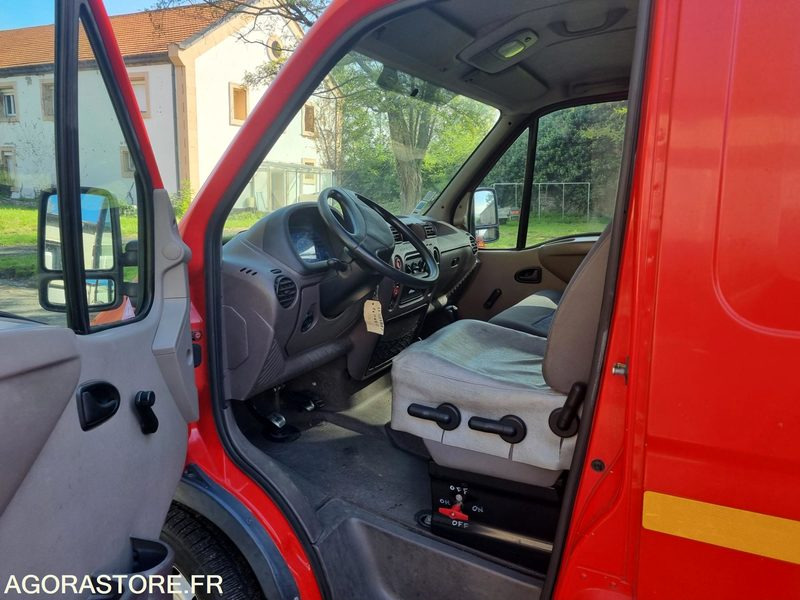 Renault Master L2H2 - 7415 VN 63 - 2000 - Vieglā automašīna: foto 5 Renault Master L2H2 - 7415 VN 63 - 2000 - Vieglā automašīna: foto 5