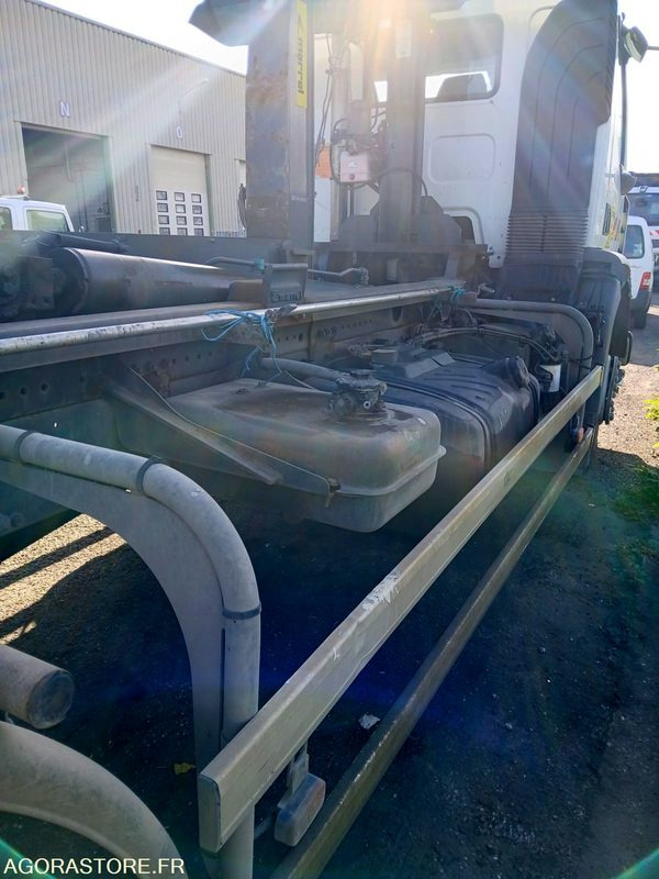 Renault Midlum BX-718-LK - Pacēlājs ar āķi: foto 5 Renault Midlum BX-718-LK - Pacēlājs ar āķi: foto 5