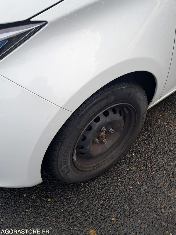 Renault ZOE EM-365-YT - Vieglā automašīna: foto 4 Renault ZOE EM-365-YT - Vieglā automašīna: foto 4