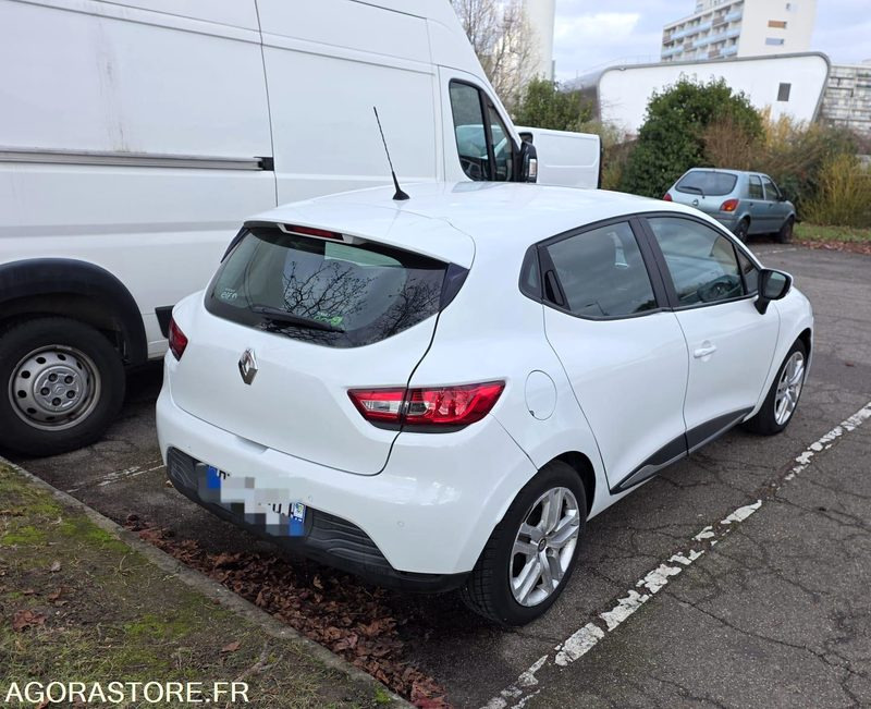 Renault clio iv 1.5 dci clim régulateur 5 places - Vieglā automašīna: foto 3 Renault clio iv 1.5 dci clim régulateur 5 places - Vieglā automašīna: foto 3