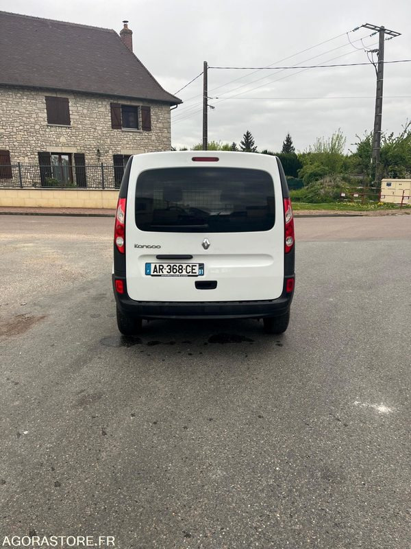 Renault kangoo -2010- 114 000km - Vieglā automašīna: foto 4 Renault kangoo -2010- 114 000km - Vieglā automašīna: foto 4