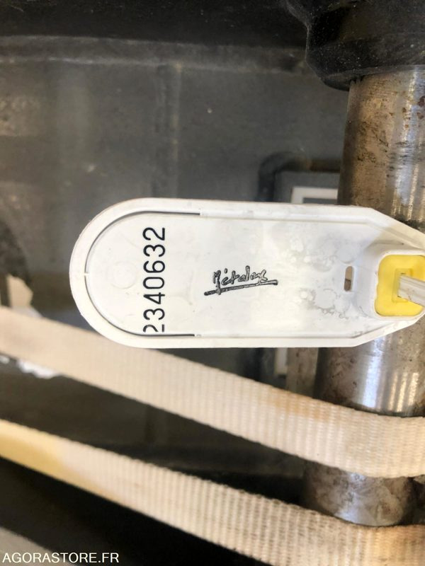 Godet 450mm axes 35mm GEITH QC35 - Rezerves daļa - Celtniecības tehnika: foto 4 Godet 450mm axes 35mm GEITH QC35 - Rezerves daļa - Celtniecības tehnika: foto 4