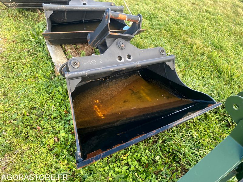 Godet curage orientable pour pelle 4T à 6T NEUF - Rezerves daļa - Celtniecības tehnika: foto 2 Godet curage orientable pour pelle 4T à 6T NEUF - Rezerves daļa - Celtniecības tehnika: foto 2