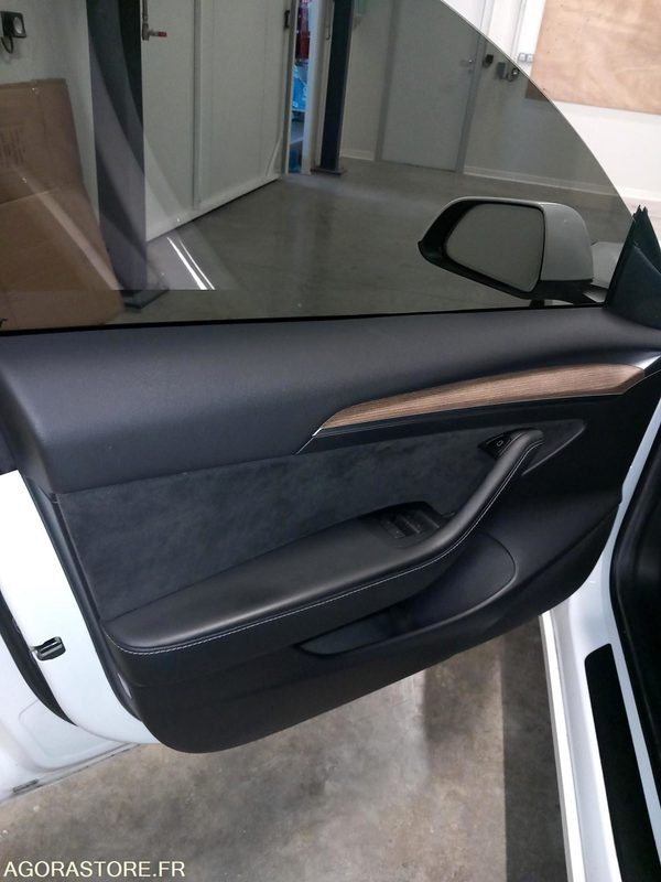 TESLA MODEL 3 - 101000KM - GB998TZ - 2021 - Vieglā automašīna: foto 5 TESLA MODEL 3 - 101000KM - GB998TZ - 2021 - Vieglā automašīna: foto 5