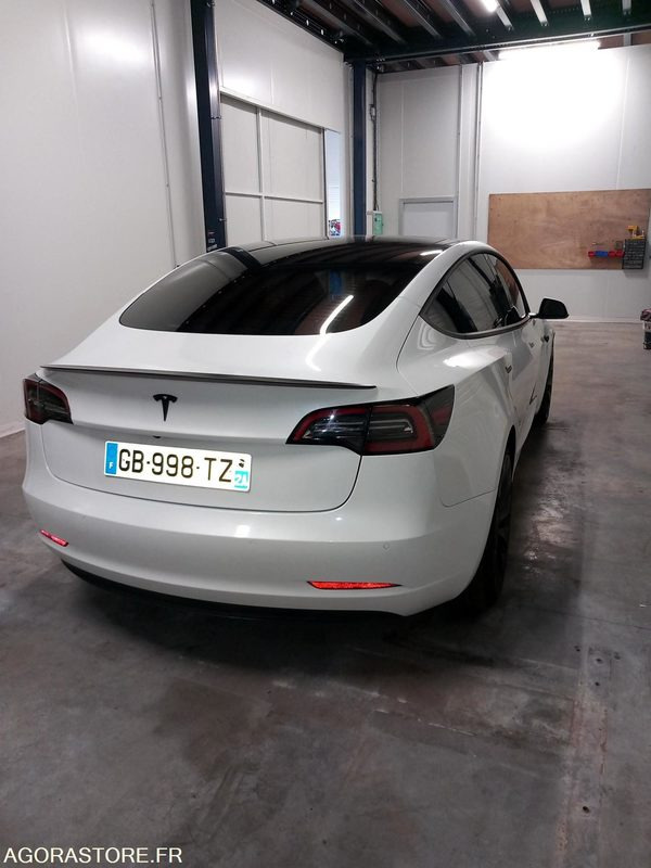 TESLA MODEL 3 - 101000KM - GB998TZ - 2021 - Vieglā automašīna: foto 1 TESLA MODEL 3 - 101000KM - GB998TZ - 2021 - Vieglā automašīna: foto 1