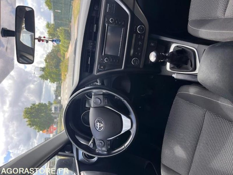 TOYOTA AURIS 90 D 4D - Vieglā automašīna: foto 5 TOYOTA AURIS 90 D 4D - Vieglā automašīna: foto 5