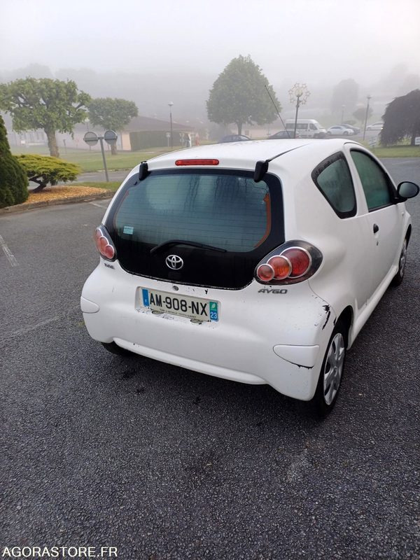 TOYOTA AYGO - Vieglā automašīna: foto 4 TOYOTA AYGO - Vieglā automašīna: foto 4