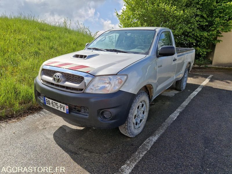 TOYOTA HILLUX - BA675PV - 2010 / 141 633 KM - Vieglā automašīna: foto 1 TOYOTA HILLUX - BA675PV - 2010 / 141 633 KM - Vieglā automašīna: foto 1