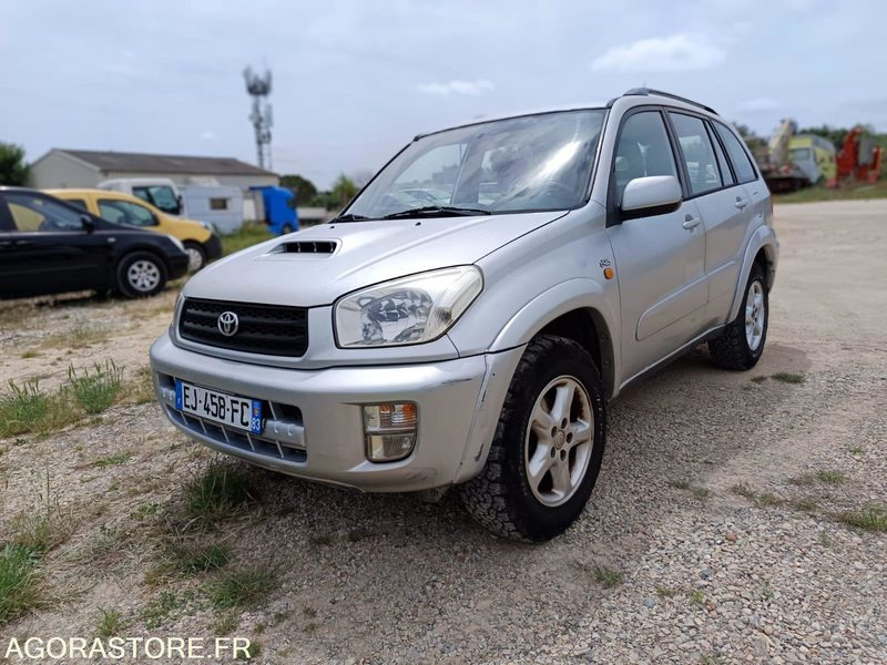 TOYOTA RAV4 - 2002 - 212500KMS - SUV: foto 1 TOYOTA RAV4 - 2002 - 212500KMS - SUV: foto 1