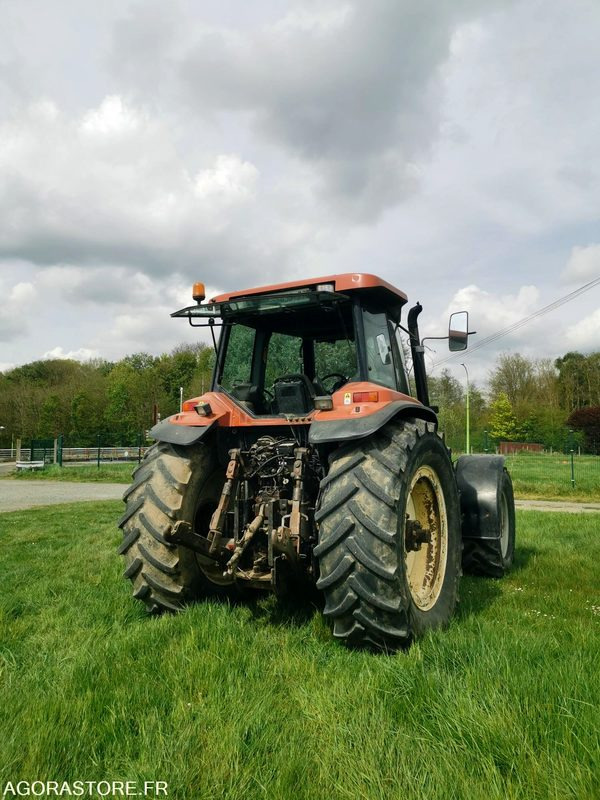 TRACTEUR AGRICOLE FIATAGRI G190 - 11 900 heures - 1994 - Traktors: foto 2 TRACTEUR AGRICOLE FIATAGRI G190 - 11 900 heures - 1994 - Traktors: foto 2