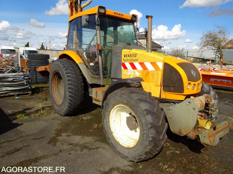 TRACTEUR ET DEBROUSSAILLEUSE - Traktors: foto 2 TRACTEUR ET DEBROUSSAILLEUSE - Traktors: foto 2