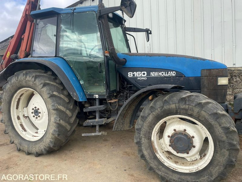 TRACTEUR NEW HOLLAND 8160 RANGE COMMAND - 1999 - 10500h - Traktors: foto 1 TRACTEUR NEW HOLLAND 8160 RANGE COMMAND - 1999 - 10500h - Traktors: foto 1