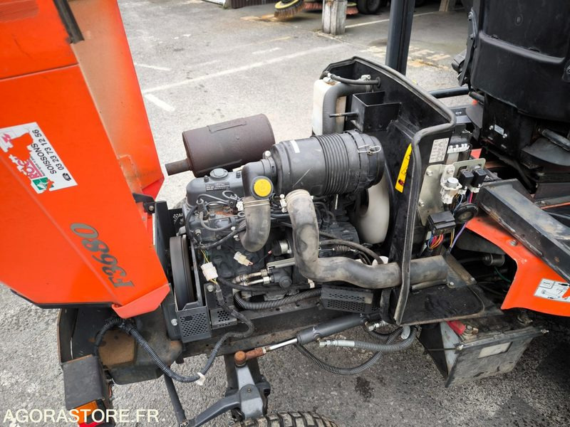 Tondeuse KUBOTA F3680 3688 heures 2013 - Zāles pļāvējs: foto 3 Tondeuse KUBOTA F3680 3688 heures 2013 - Zāles pļāvējs: foto 3