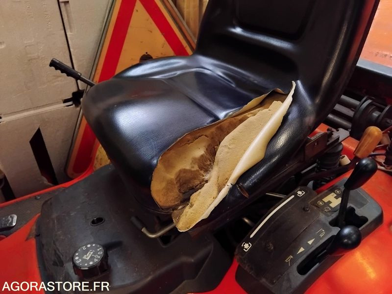 Tondeuse autoportée diesel Kubota G23 II - Zāles pļāvējs: foto 3 Tondeuse autoportée diesel Kubota G23 II - Zāles pļāvējs: foto 3