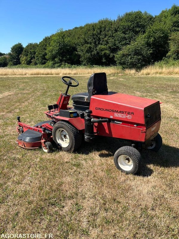 Tracteur tondeuse diesel TORO diesel MULCHING - Zāles pļāvējs: foto 2 Tracteur tondeuse diesel TORO diesel MULCHING - Zāles pļāvējs: foto 2