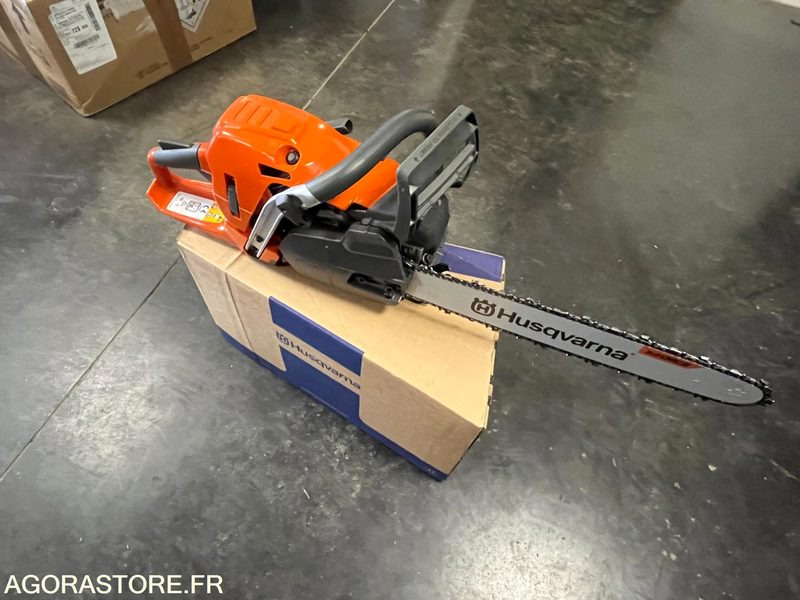 Tronçonneuse NEUVE Husqvarna 555 Professionnel 55cm3 Guide de 45CM - Dārza tehnika: foto 3 Tronçonneuse NEUVE Husqvarna 555 Professionnel 55cm3 Guide de 45CM - Dārza tehnika: foto 3
