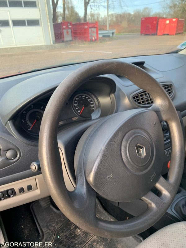 VL RENAULT CLIO3 3739ZH76 - Vieglā automašīna: foto 5 VL RENAULT CLIO3 3739ZH76 - Vieglā automašīna: foto 5