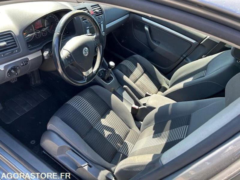 VOLKSWAGEN GOLF - 2008 / 211200 KM - Vieglā automašīna: foto 5 VOLKSWAGEN GOLF - 2008 / 211200 KM - Vieglā automašīna: foto 5