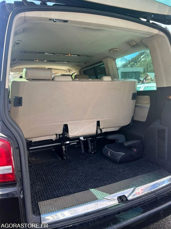 VOLKSWAGEN MULTIVAN - Vieglā automašīna: foto 5 VOLKSWAGEN MULTIVAN - Vieglā automašīna: foto 5