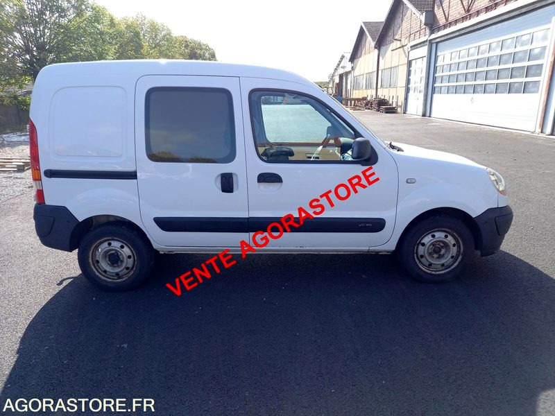 Vends Renault kangoo diesel - Mazs furgons: foto 4 Vends Renault kangoo diesel - Mazs furgons: foto 4