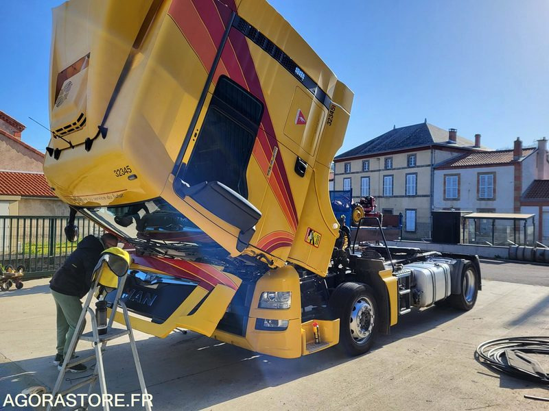 TRACTEUR MAN TGX 18400 - 2016 - 590 000KM - TRES BON ETAT - Vilcējs: foto 2 TRACTEUR MAN TGX 18400 - 2016 - 590 000KM - TRES BON ETAT - Vilcējs: foto 2