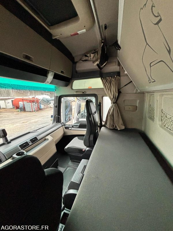 TRACTEUR MAN TGX19.480 - 2017 - 923446 kms (42020) - Vilcējs: foto 4 TRACTEUR MAN TGX19.480 - 2017 - 923446 kms (42020) - Vilcējs: foto 4