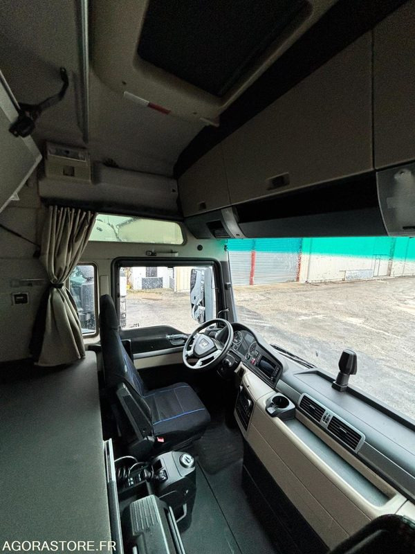 TRACTEUR MAN TGX19.480 - 2017 - 923446 kms (42020) - Vilcējs: foto 5 TRACTEUR MAN TGX19.480 - 2017 - 923446 kms (42020) - Vilcējs: foto 5