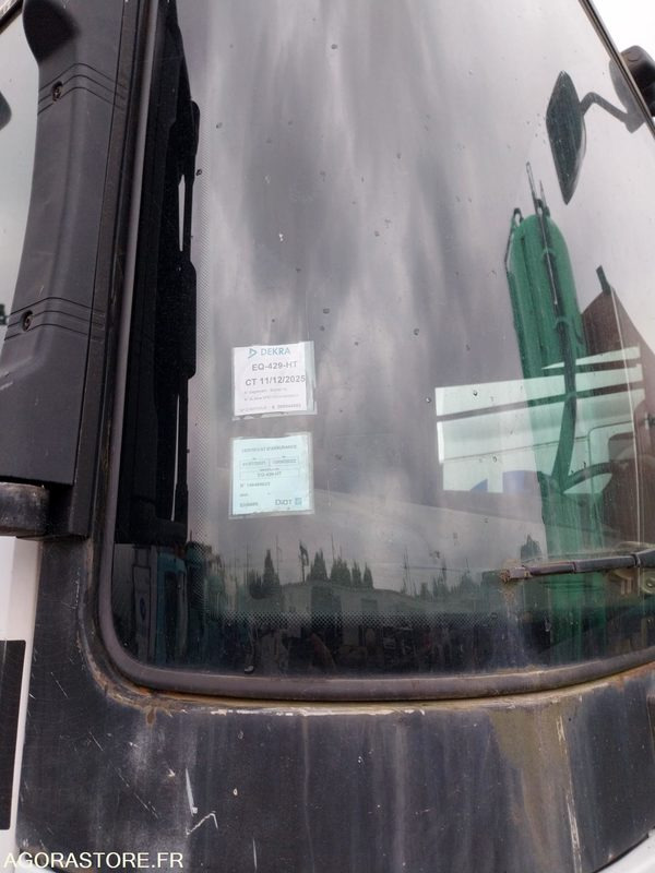 TRACTEUR RENAULT AE390 ADR POMPE 1998 821393KM ROULANT - Vilcējs: foto 4 TRACTEUR RENAULT AE390 ADR POMPE 1998 821393KM ROULANT - Vilcējs: foto 4