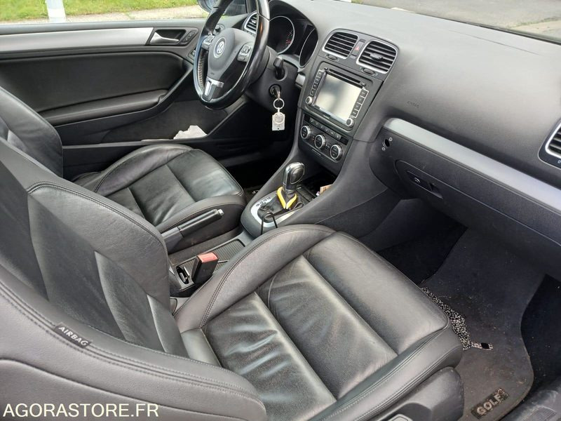 Volkswagen golf cabriolet 1.6 tsi 160cv dsg7 2015 155118 KM - Vieglā automašīna: foto 4 Volkswagen golf cabriolet 1.6 tsi 160cv dsg7 2015 155118 KM - Vieglā automašīna: foto 4