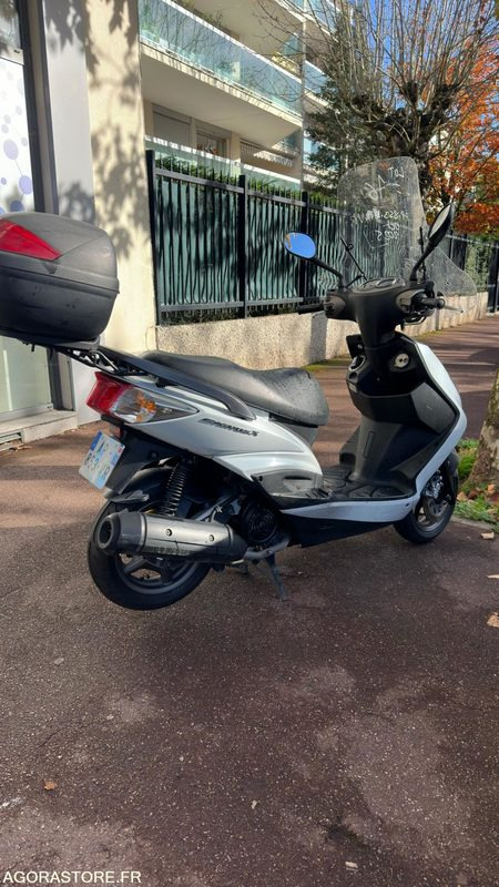 Yamaha cygnus - Motocikls: foto 4 Yamaha cygnus - Motocikls: foto 4