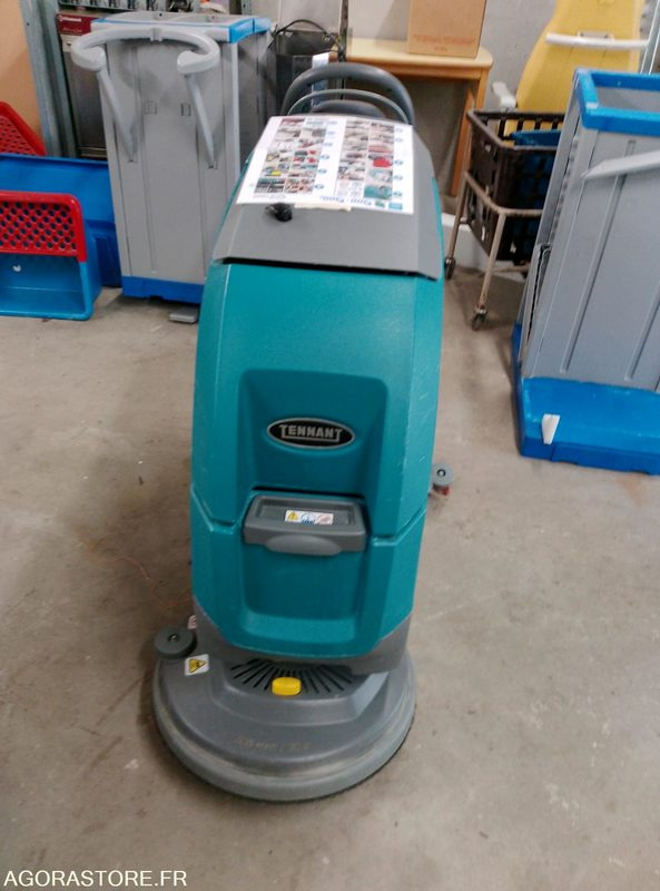 Auto laveuse TENNANT T300 - Grīdas mazgāšanas iekārta: foto 5 Auto laveuse TENNANT T300 - Grīdas mazgāšanas iekārta: foto 5