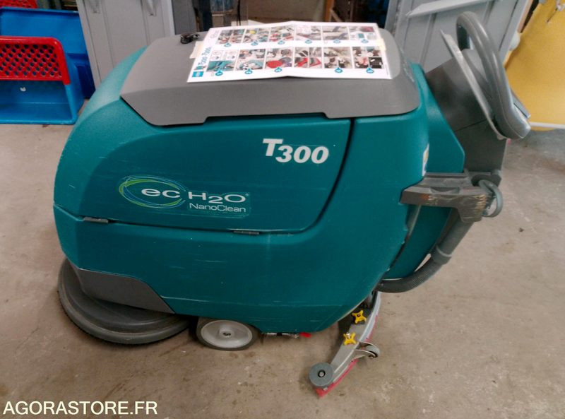 Auto laveuse TENNANT T300 - Grīdas mazgāšanas iekārta: foto 4 Auto laveuse TENNANT T300 - Grīdas mazgāšanas iekārta: foto 4