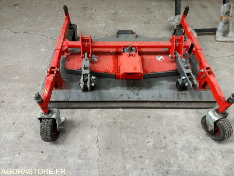 Coupe de tondeuse mulchng Morgneux TMC 150 fixation Kubota - Zāles pļāvējs: foto 4 Coupe de tondeuse mulchng Morgneux TMC 150 fixation Kubota - Zāles pļāvējs: foto 4