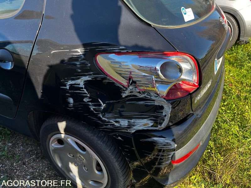 Peugeot 206+ 1.4 hdi 2009 185000km - Vieglā automašīna: foto 4 Peugeot 206+ 1.4 hdi 2009 185000km - Vieglā automašīna: foto 4