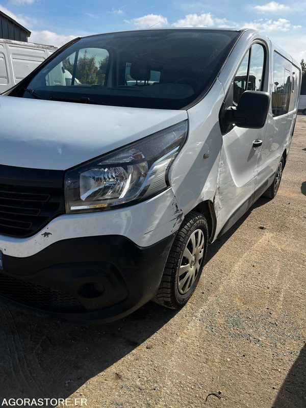 Renault trafic 1.6dci 6places 2019 291000km - Mazs furgons: foto 2 Renault trafic 1.6dci 6places 2019 291000km - Mazs furgons: foto 2