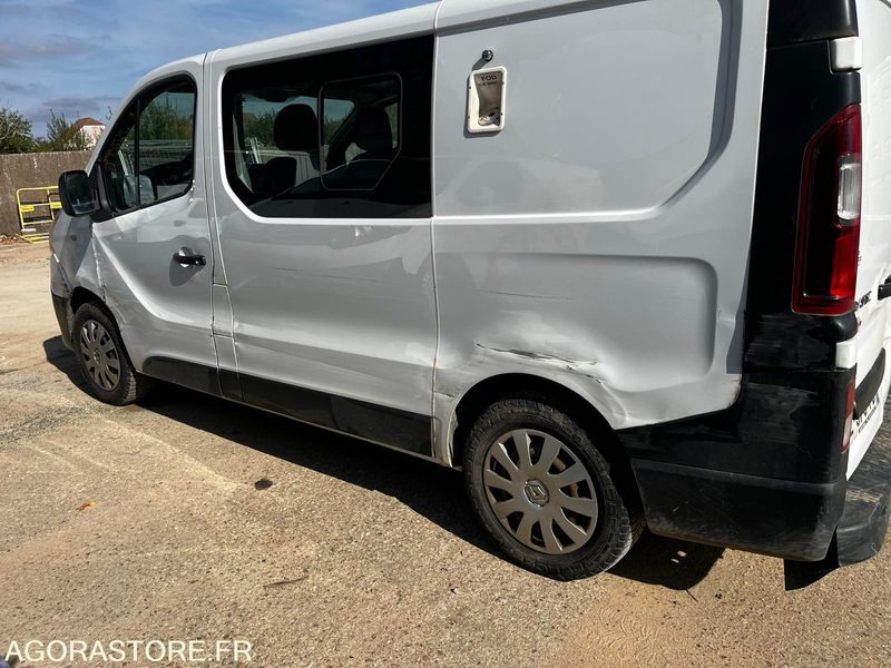 Renault trafic 1.6dci 6places 2019 291000km - Mazs furgons: foto 3 Renault trafic 1.6dci 6places 2019 291000km - Mazs furgons: foto 3