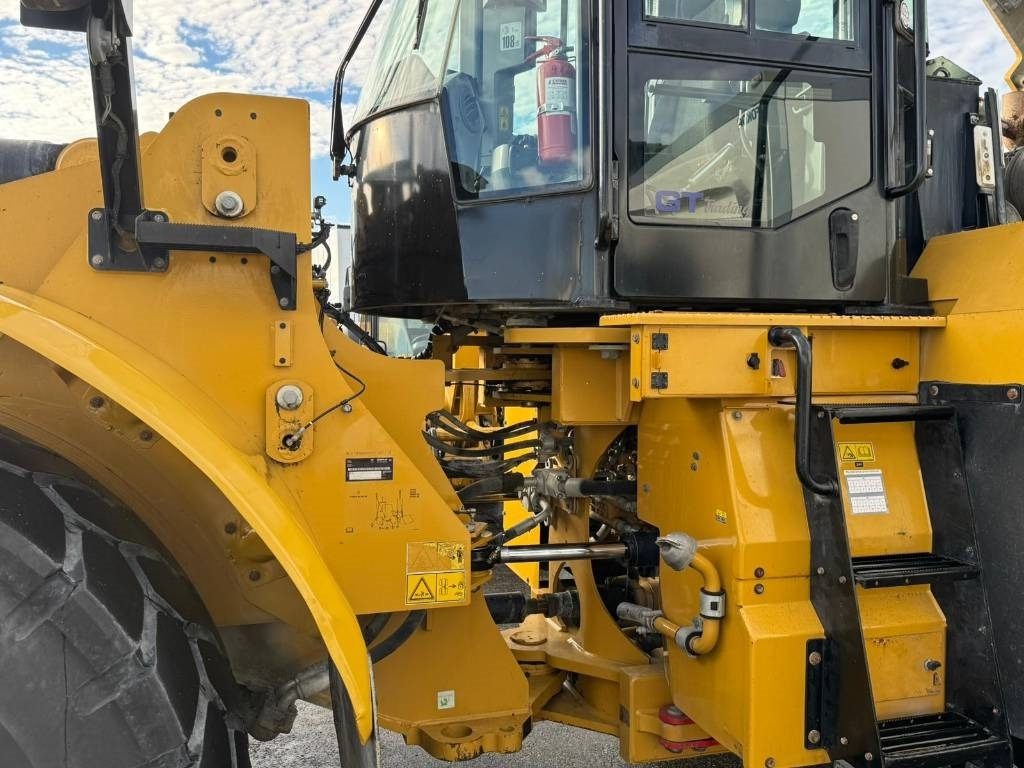 CAT 966M - Riteņu iekrāvējs: foto 4 CAT 966M - Riteņu iekrāvējs: foto 4